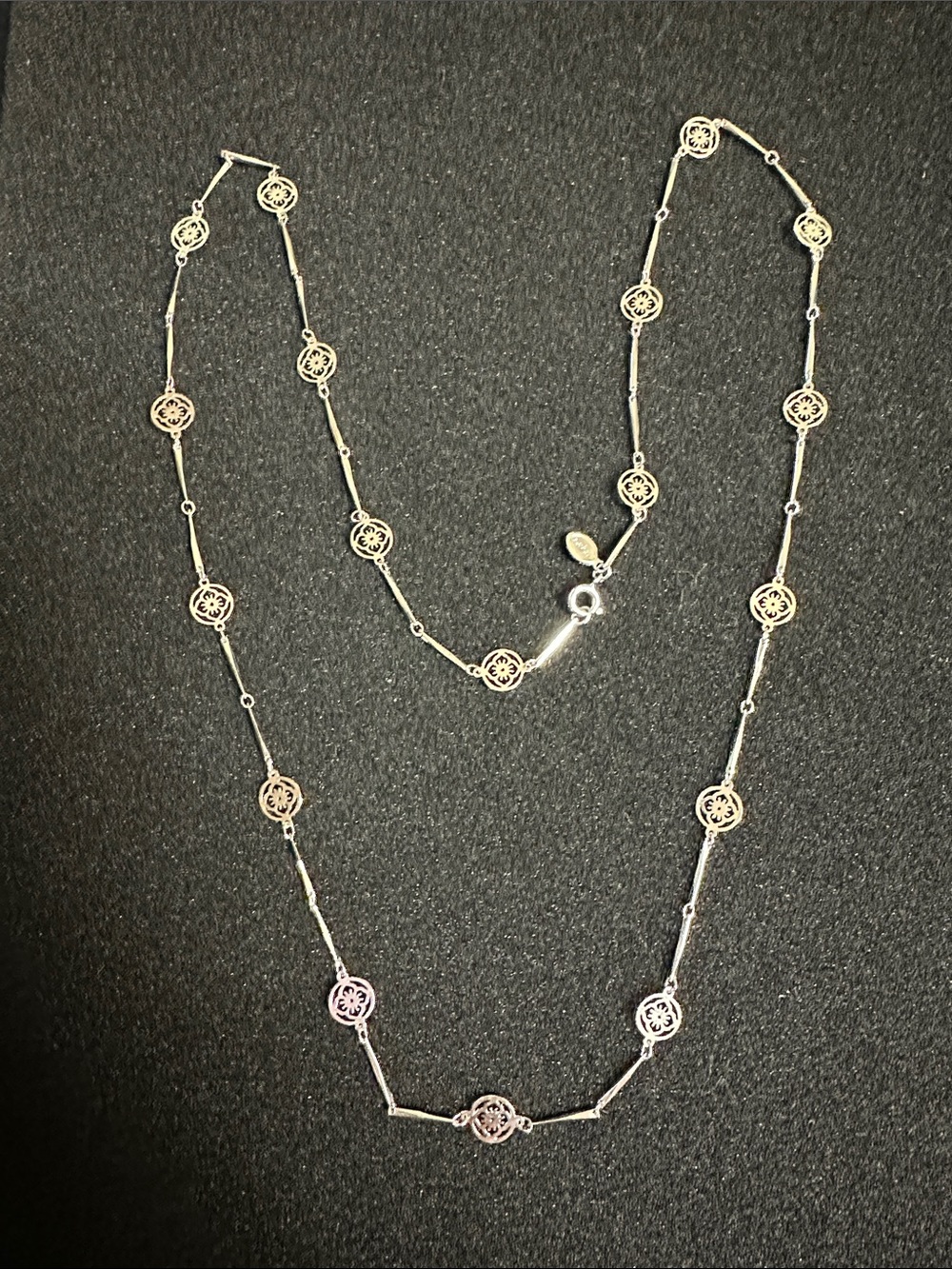 Vintage Avon “Flowerlace” Silver Tone Filigree Flower Station Necklace